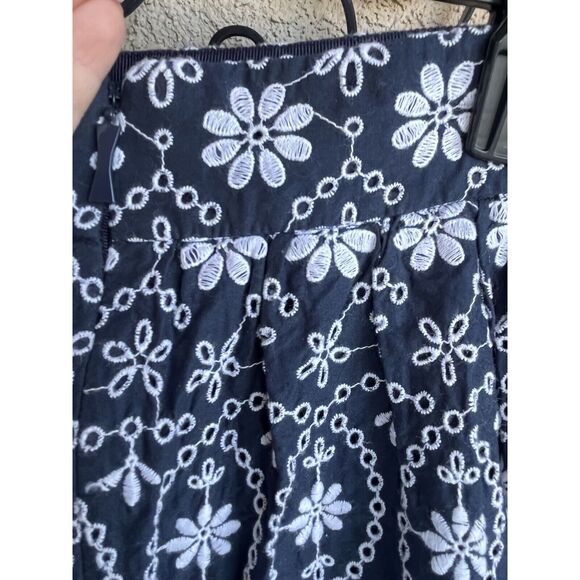 Kate Spade Eyelet Wrap Skirt - Size 4 - Navy Blue/White - Picture 8 of 10